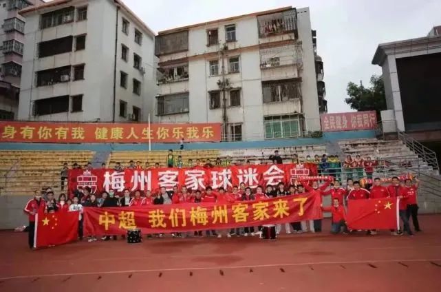 亚洲啪在线
